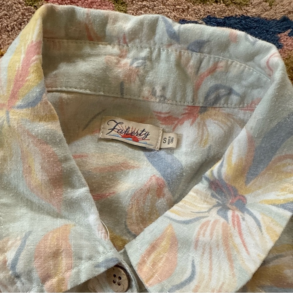 Faherty Floral Hemp Button-Up Blouse sz small - Picture 3 of 5